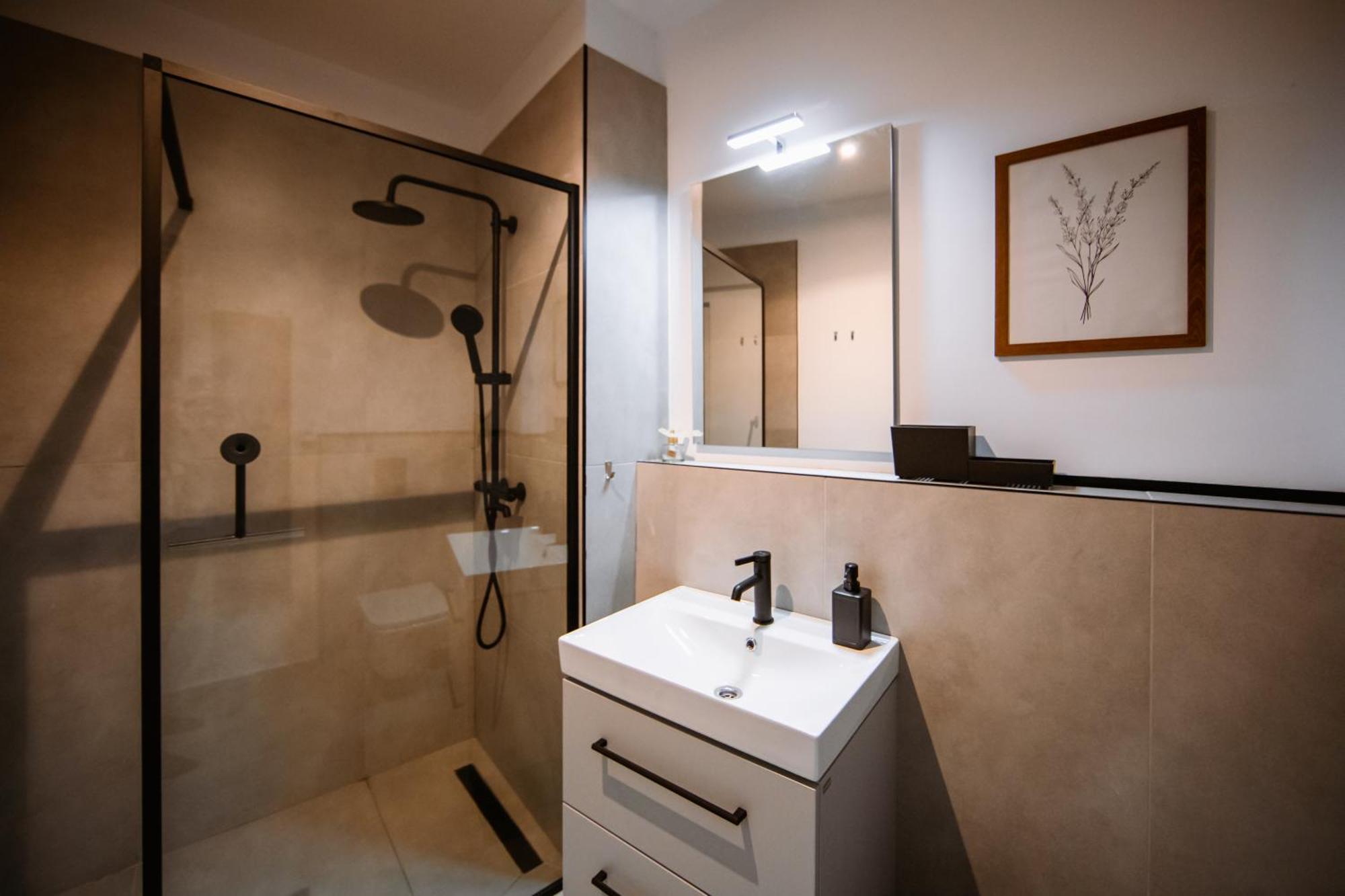 Hello Adventure Apartment ซินายา ภายนอก รูปภาพ